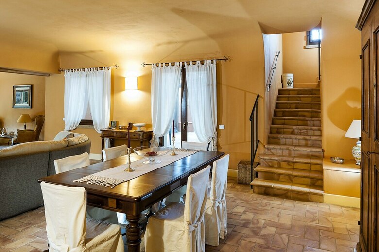 Classic Holiday Villa With Pool In Sicily, Italy