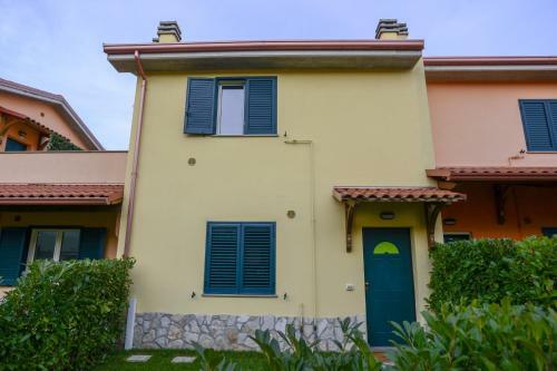 Esilom Aparthotel