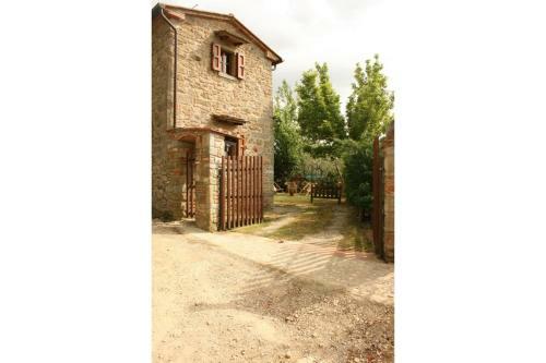 Montecchio Villa Sleeps 6