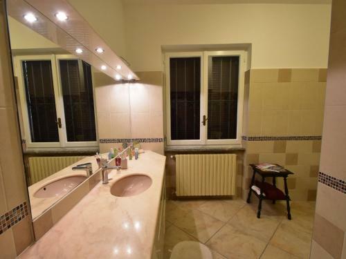 Elegant Villa In Meina With Private Garden