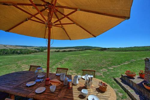 Pienza Villa Sleeps 14 Pool Air Con Wifi