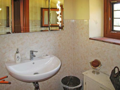 Locazione Turistica Casa Romani (mst132)