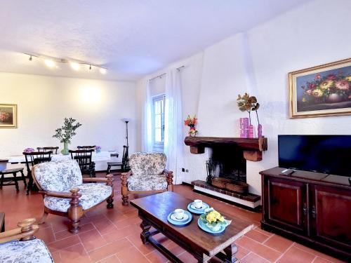Luxurious Cottage In Lierna With Swimming Pool