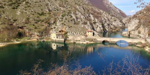 Hostal La Locanda Del Lago Lucciola
