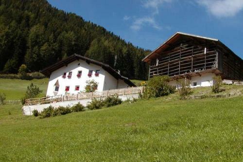 Agroturismo Agriturismo Apartments Tuene