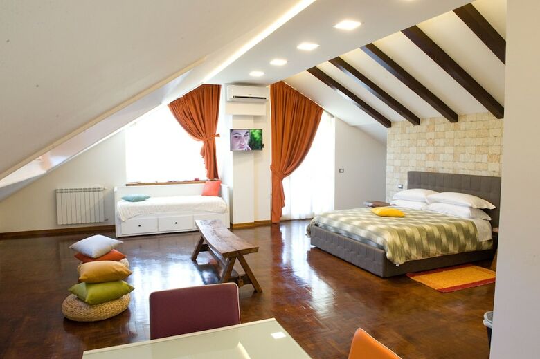 Hostal Villitaly Suite & Coffee Salerno