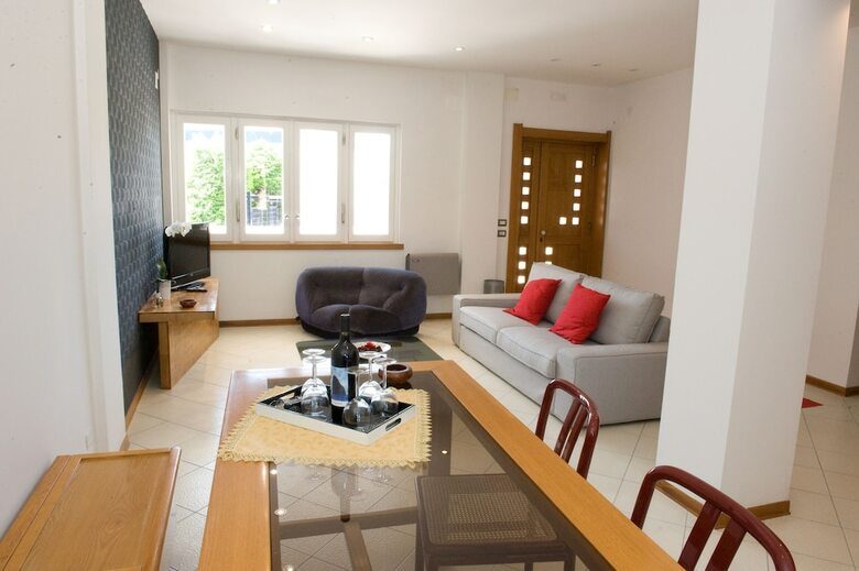 Hostal Villitaly Suite & Coffee Salerno