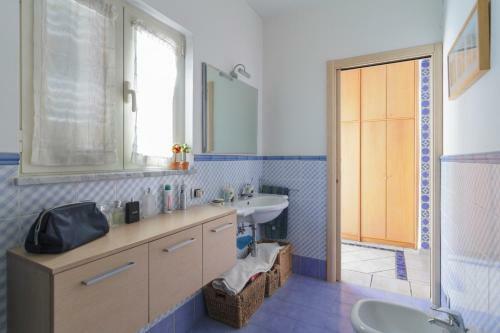 Antignano Halldis Apartment