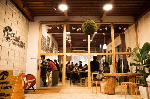 Fan! -aburatsu- Sports Bar ? Hostel