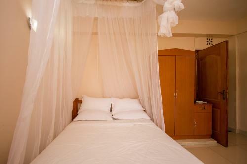 Dans Hotel