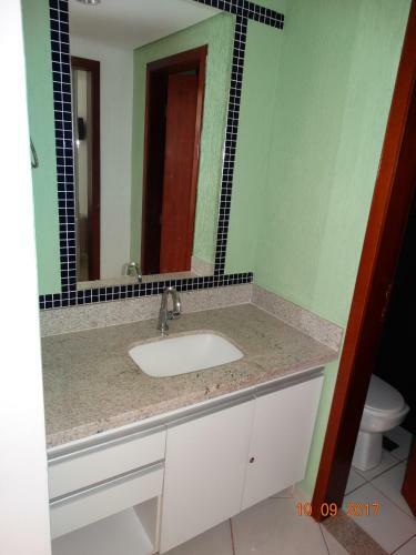 Apartamento Enseada Residence