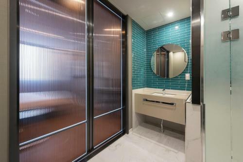 Brown-dot Hotel Guseo