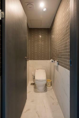 Brown-dot Hotel Guseo