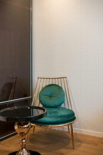 Brown-dot Hotel Guseo