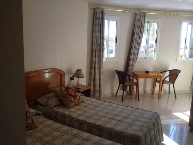 Motel Paris Dakar