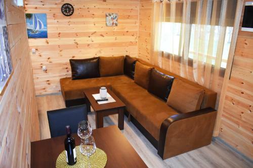 Saranda Beach Bungalow