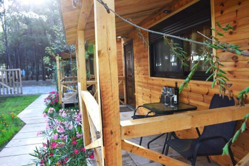 Saranda Beach Bungalow