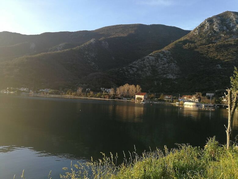 Apartamento Old House Morinj-tara