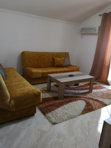 Hostal Berin Apartments