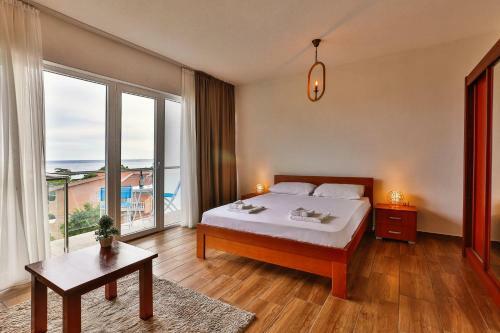 Luna Apartmani