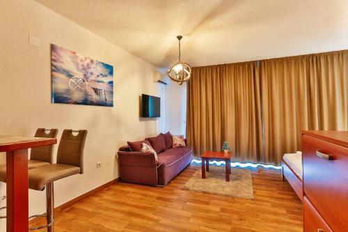 Luna Apartmani