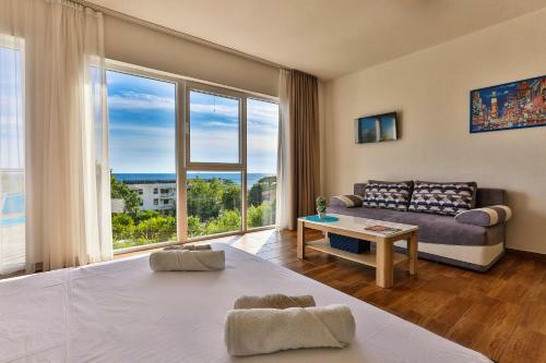 Luna Apartmani