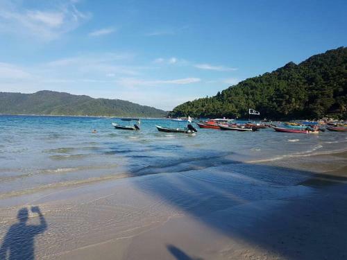 Perhentian Island Cocohut Long Beach Resort