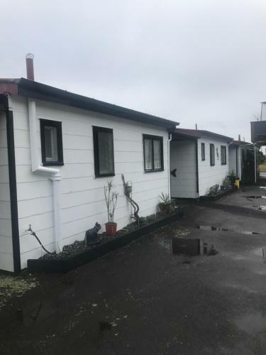 Windsor Lodge & Caravan Park