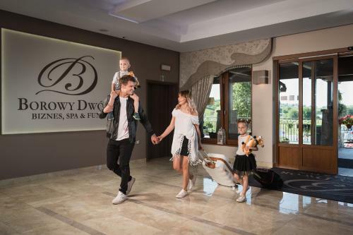 Hostal Borowy Dw�r- Biznes, Spa & Fun
