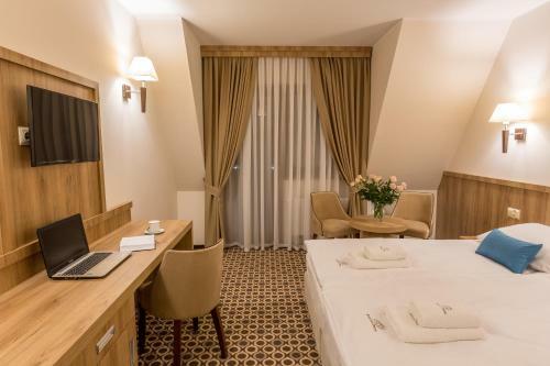 Hostal Borowy Dw�r- Biznes, Spa & Fun