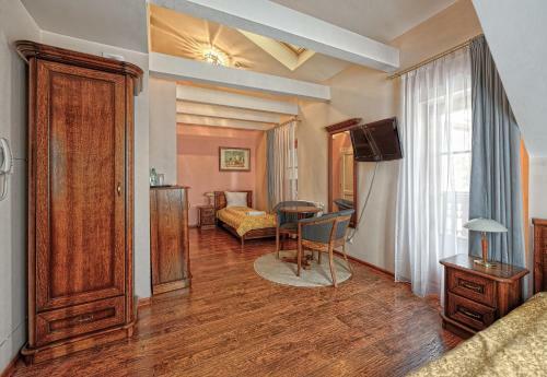 Hotel Modrzewi�wka