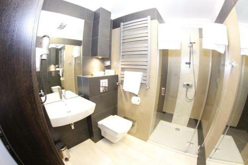 Hotel Niepo?omice