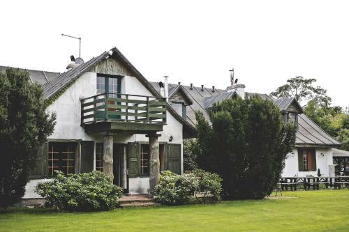 Hostal Dworek Tuszk�wka W Kaputach