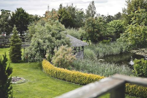 Hostal Dworek Tuszk�wka W Kaputach