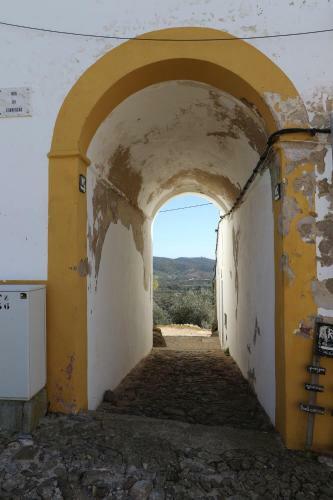 Hostal The Place At Evoramonte