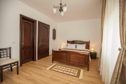Hostal Pensiunea Aurora