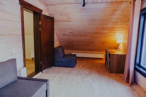 Hotel Ruchii Udachi