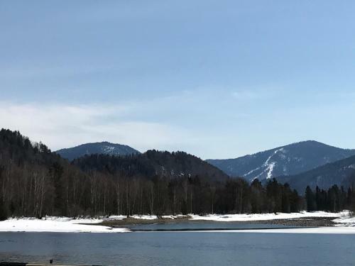 Hostal Lake House