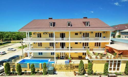 Hostal Guest House Rodos