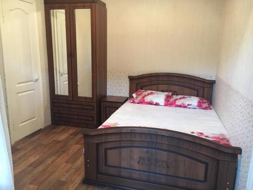 Hostal Guesthouse On Krasnykh Partizan 4