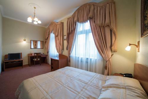 Hotel Postoyaly Dvor Grinn