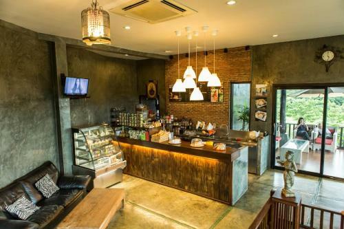 Hotel Baan Pailyn Resort Lamphun
