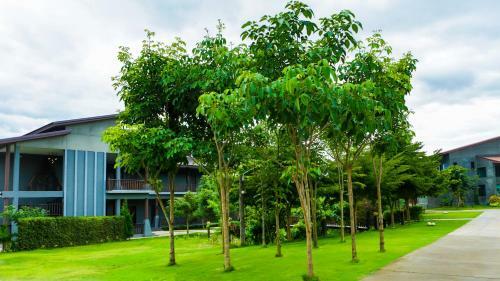 Hotel Baan Pailyn Resort Lamphun
