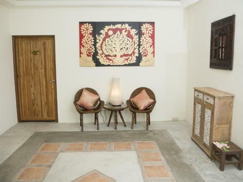 Home & Teak Residence