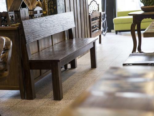 Home & Teak Residence
