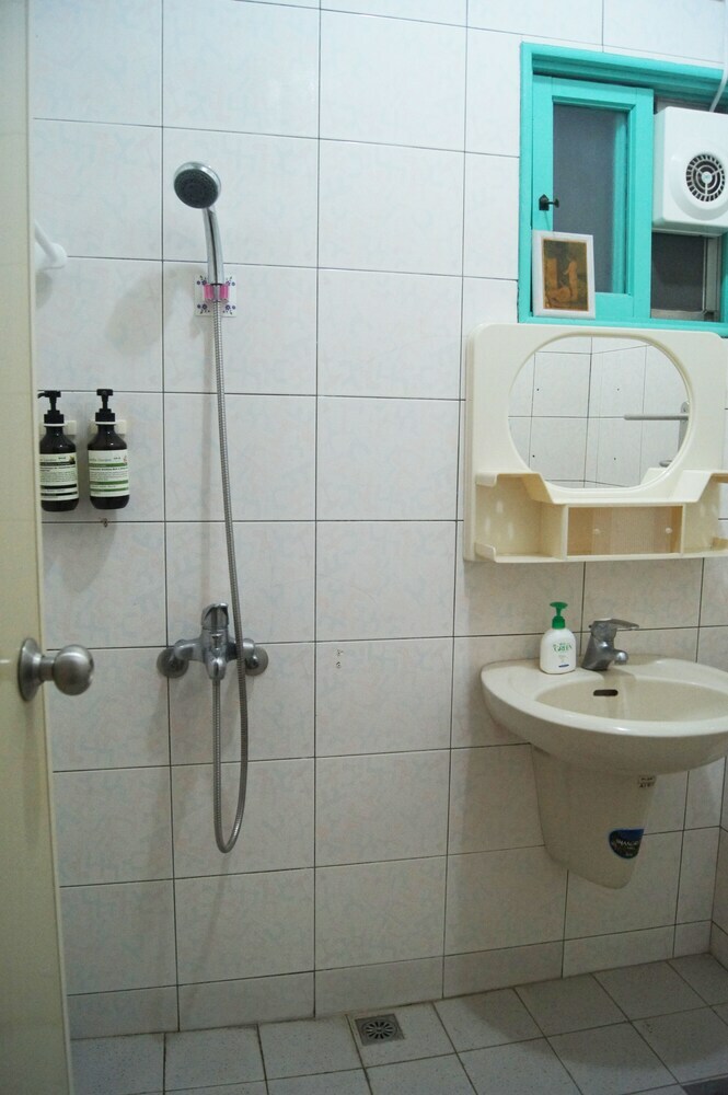 Hotel Jimu's Share Space