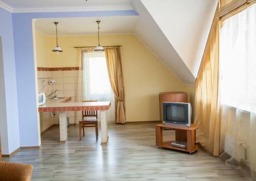 Hostal Hotel Uzlissya