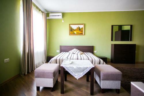 Tulpan Hotel
