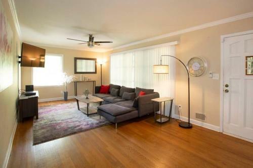 Five-bedroom Decatur (georiga) Holiday Home