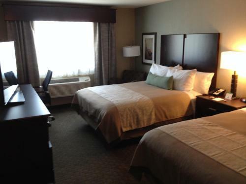 Grandstay Hotel & Suites - Glenwood